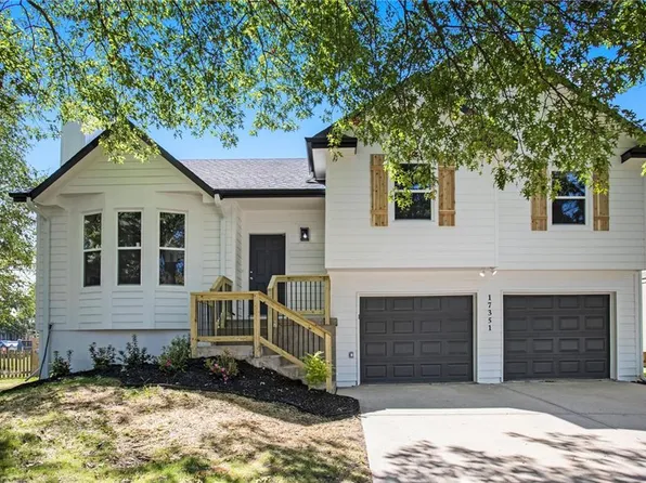 17351 W 158th St, Olathe, KS 66062