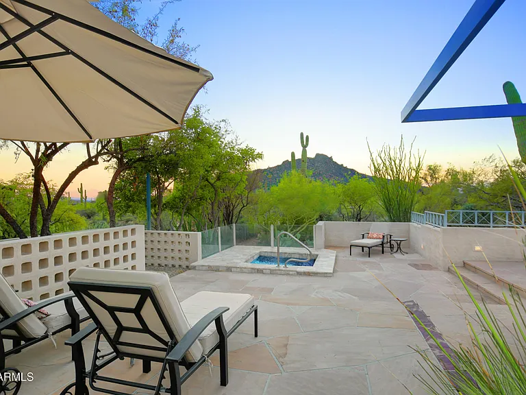 1049 N Boulder Dr — Photo 40