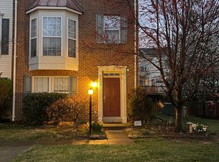 2560 Belcroft Pl, Herndon, VA 20171