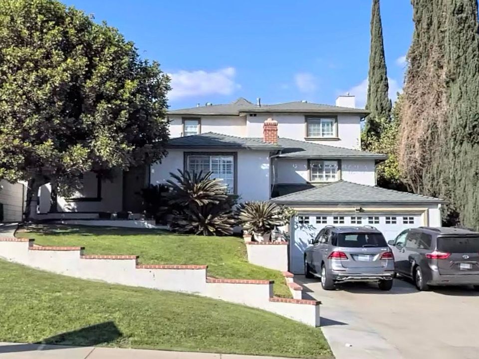1st image of 861 E Hermosa Dr