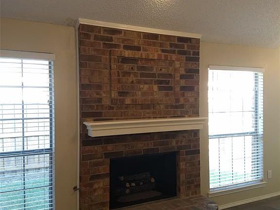 4th image of 1822 Cool Springs Dr