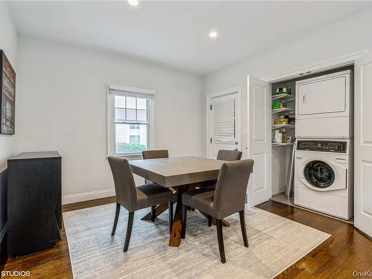 338 Palmervenue #A — Photo 11