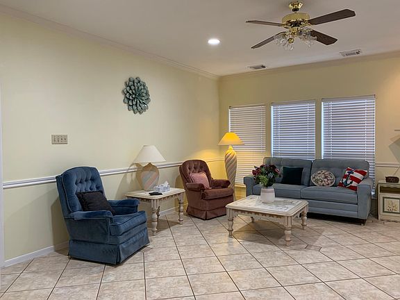 4th image of 15923 Jamie Lee Dr