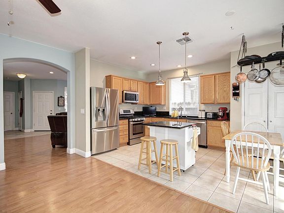4th image of 8300 Carriage Oaks Way