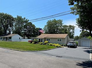 1464 Brooklyn Blvd, Bay Shore, NY 11706