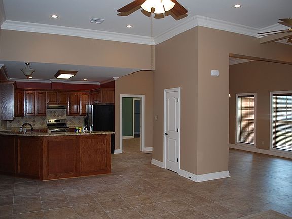 2nd image of 2620 Chiara Dr