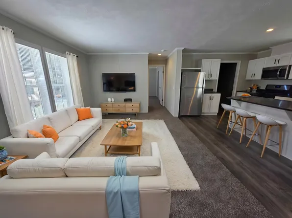 3631 Juniper St, Clarkston, MI 48348