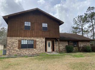 5505 Woodridge Dr, Orange, TX 77632