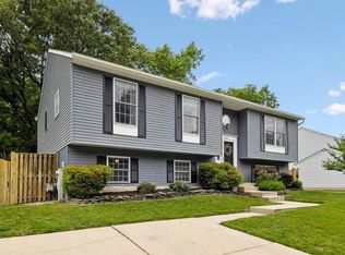 7864 Dero Dr, Pasadena, MD 21122
