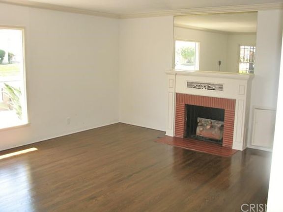 3rd image of 2113 W 78th Pl