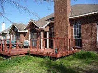 249 Westbriar Ln, Grand Prairie, TX 75052