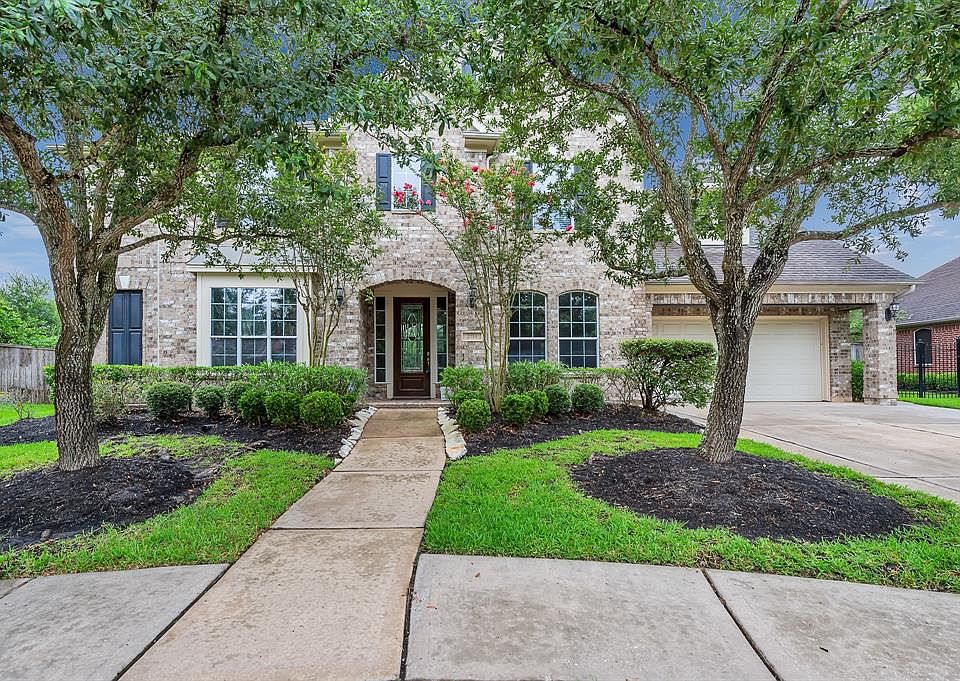 1st image of 2314 Legend Woods Ct