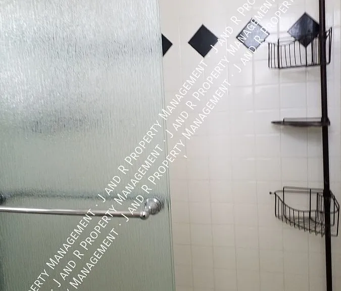 1723 I St #1 — Photo 8
