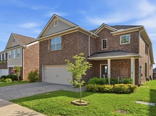 300 Black Thorn Ln, Gallatin, TN 37066