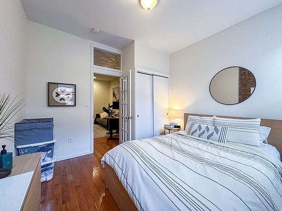 4th image of 342 E 9th St APT 2B