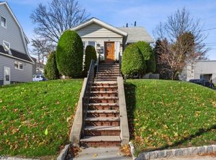 714 Irvington Ave, Maplewood, NJ 07040