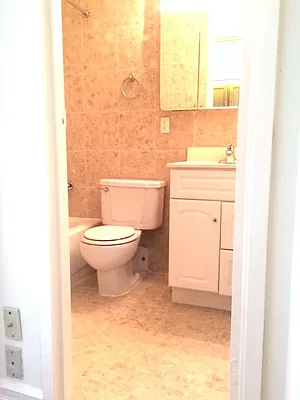 Rented by Meraki Realty LLC | media 7