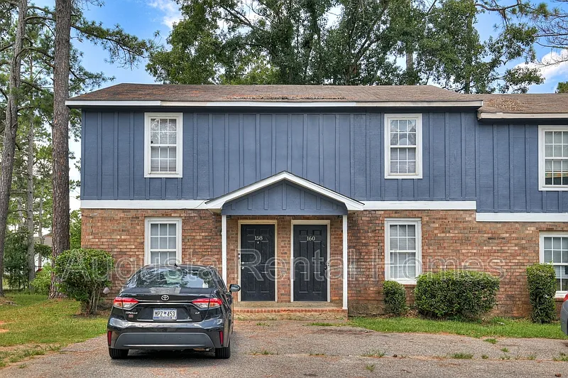 2 bed, 1.0 bath, 1050 sqft, $975 — Photo 4