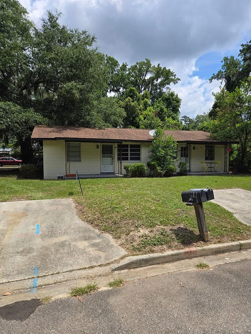 24 West 76th Street, Savannah, GA 31405 — Photo 2