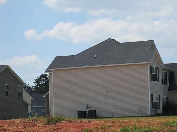 3rd image of 632 Crabapple Dr