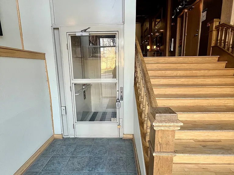 413 N 2nd St #220 — Photo 15