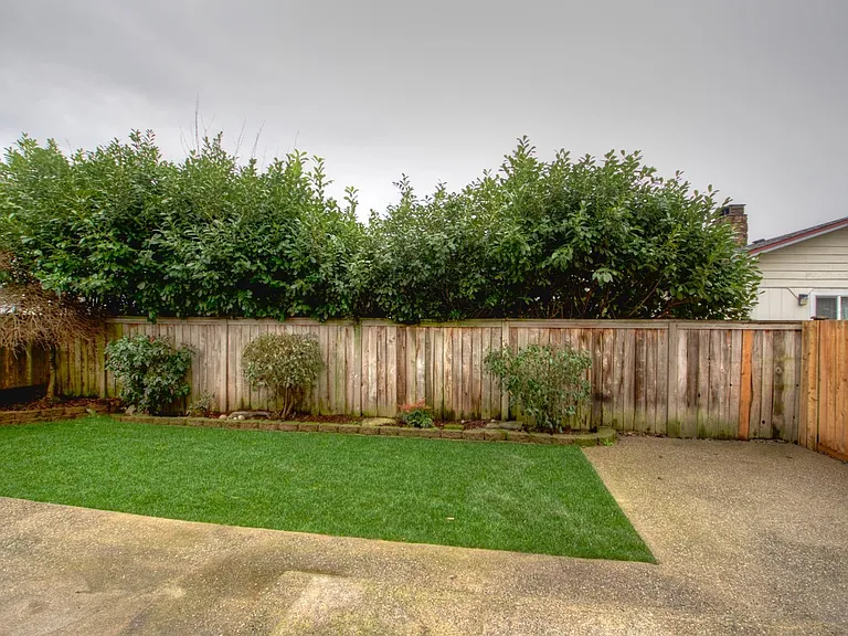 4043 Wonderwood Ln SE — Photo 25