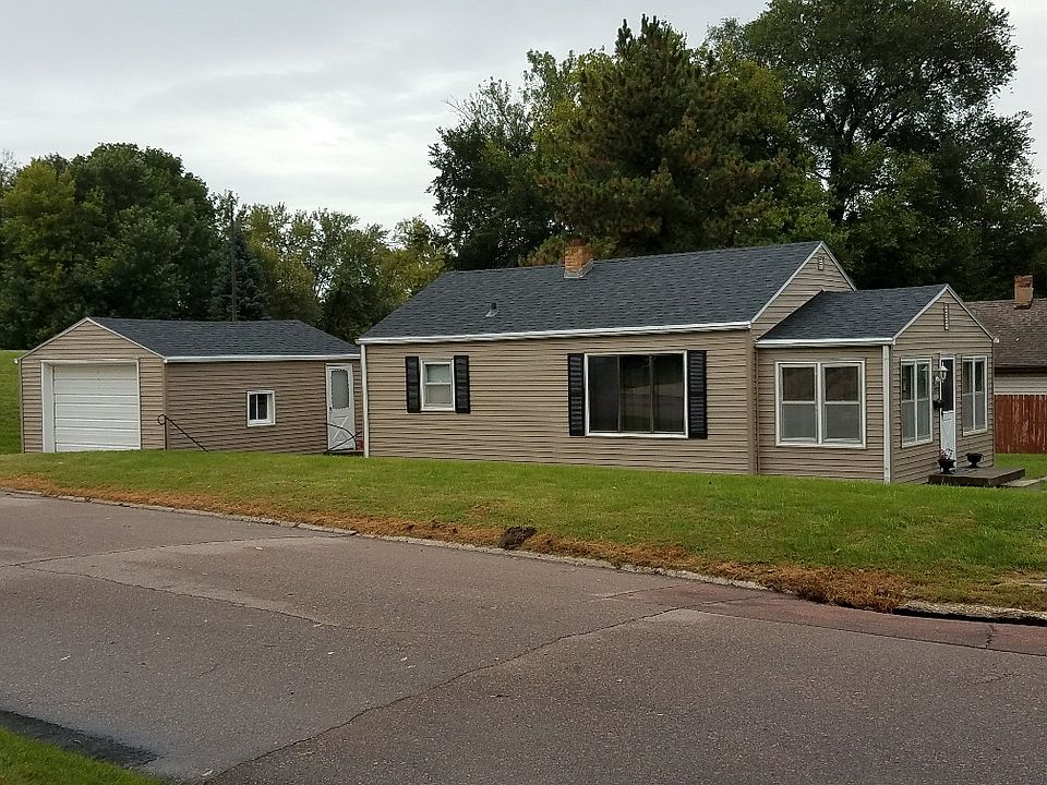 OPEN HOUSE: MAY 4th   1 to 2