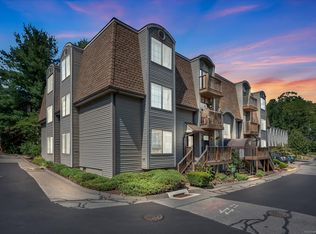 48 N Mountain Rd APT 301, New Britain, CT 06053