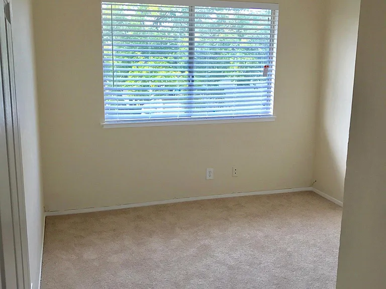 231 Harding Blvd — Photo 7