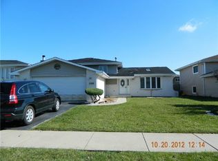 20125 Lake Park Dr, Lynwood, IL 60411