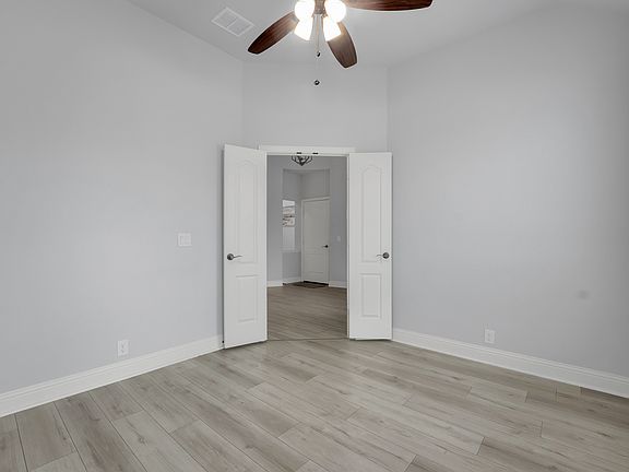 4th image of 2617 Tinsley Dr