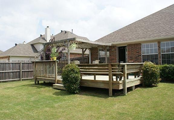 BACKYARD DECK