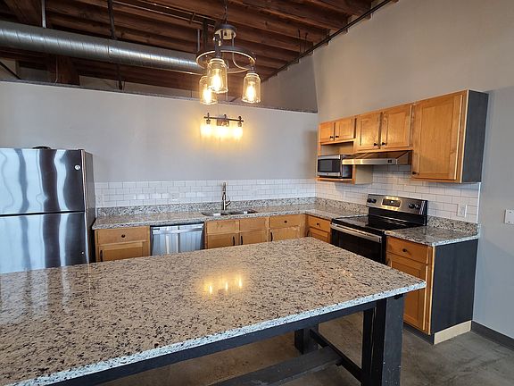4th image of 1425 S 18th St #247