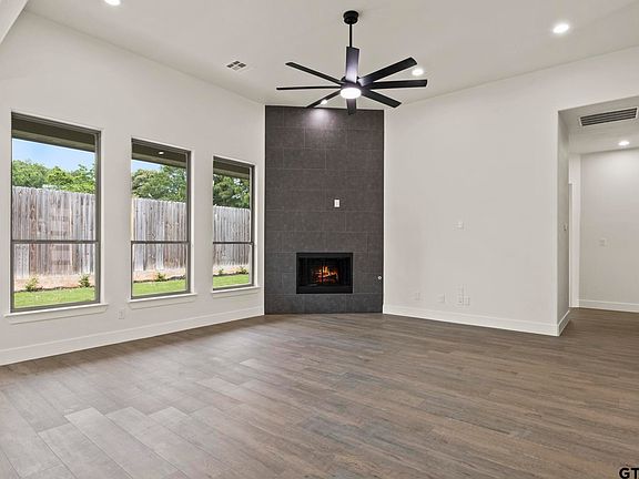 4th image of 253 Kathryns Ct