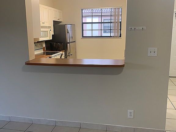 4th image of 12260 Royal Palm Blvd #B-7