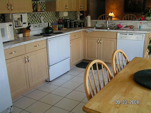 3rd image of 958 N Union Cir