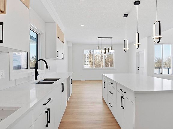 4th image of 43 Norwyck Way