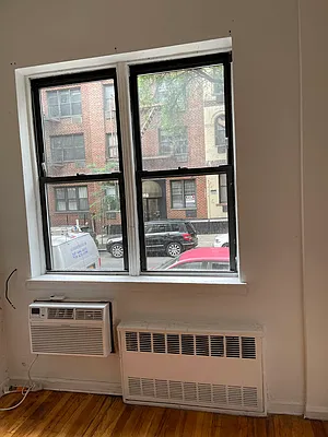 Rented by Eric Goodman Realty Corp | media 6