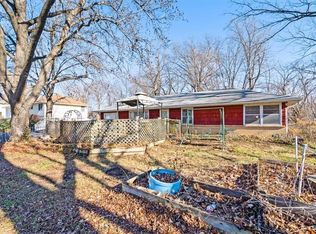 135 S Poe Ave, Kansas City, MO 64119