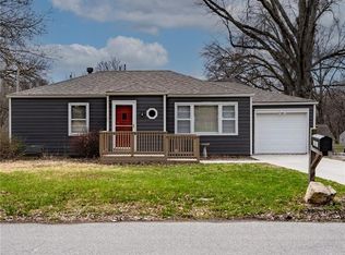 1301 Delaware St, Leavenworth, KS 66048