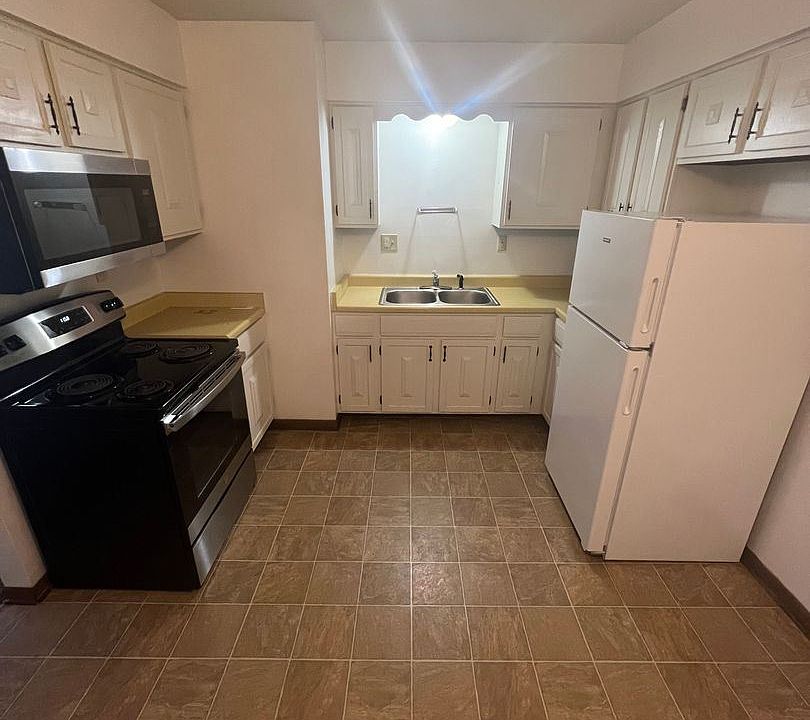 1st image of 623 Vine St #10347131