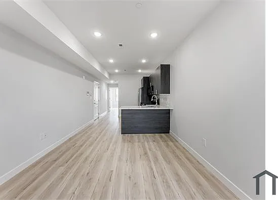 2218 N Marshall St #2 — Photo 6