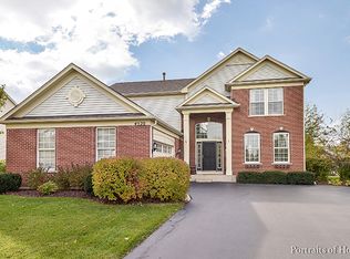 4520 Whitehall Ln, Algonquin, IL 60102