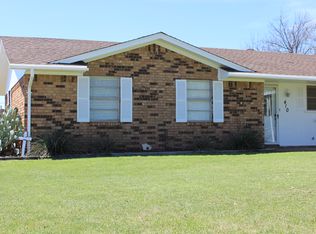 410 W Summit Ave, Electra, TX 76360