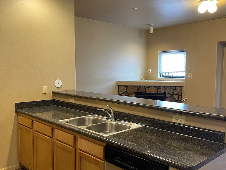 404 S Johnson St #6S — Photo 4