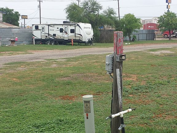 5th image of 179 N Ih 35