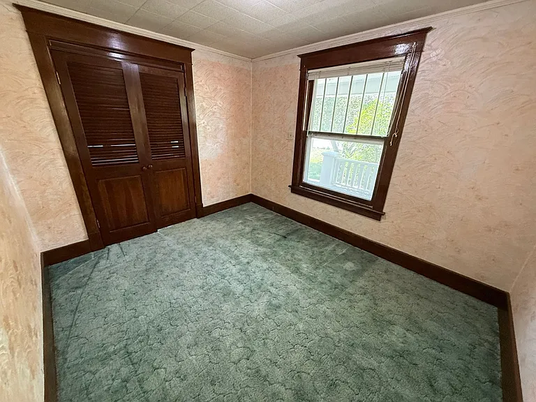 825 N Broadway Ave. — Photo 21