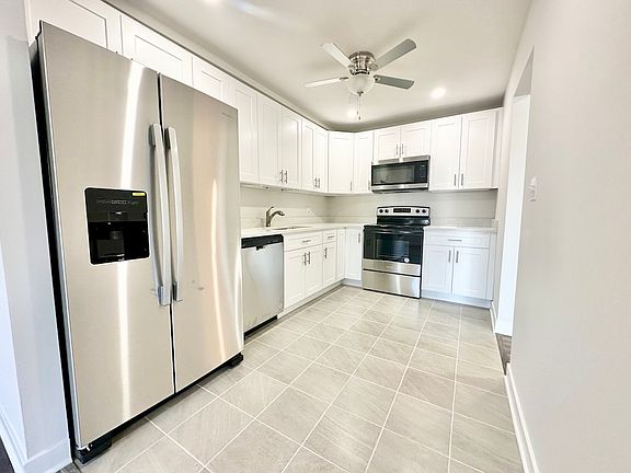 2nd image of 3 Villa Verde Dr Unit 113