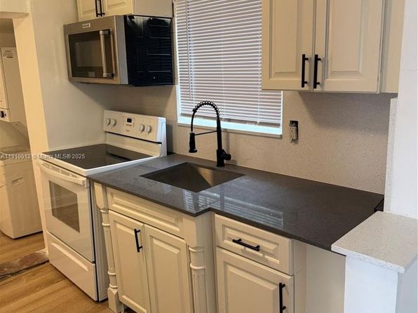 748 NW 77th Ter #748