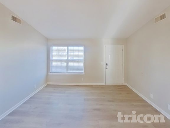 4th image of 1110 Nahanee Ct